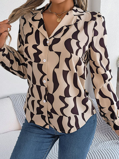 Classic Vintage Blouse with a Flattering Fit