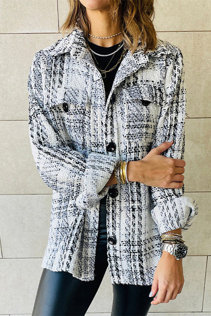 Effortlessly Elegant Garment with a Timeless Design