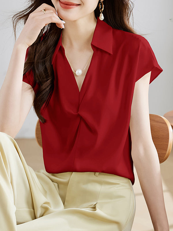 Effortlessly Elegant Blouse with a Timeless Design