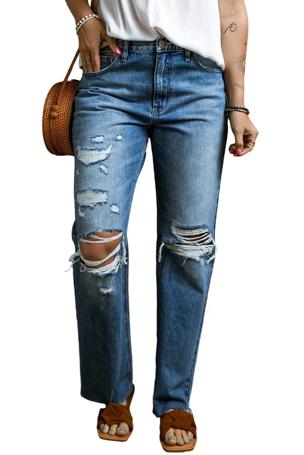 Sophisticated Garment with a Clean Classic Look