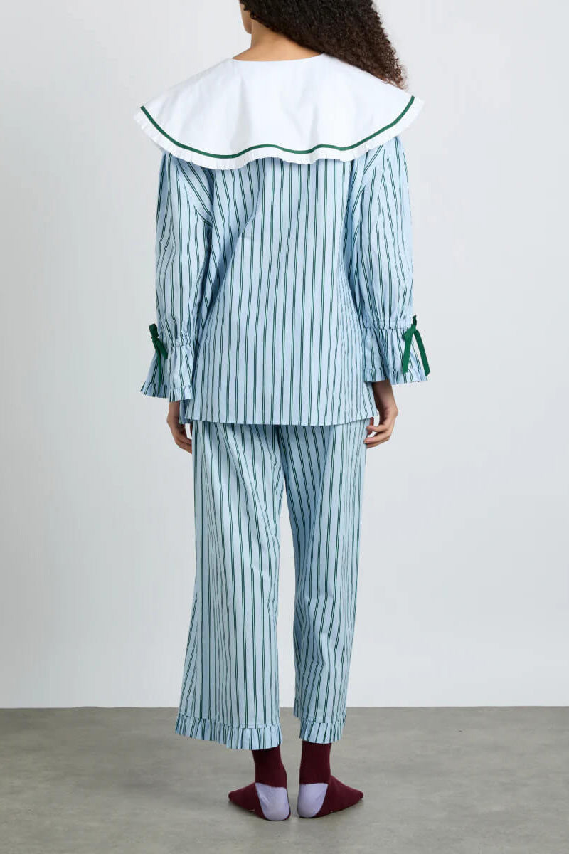 Beautifully Finished Garment in a Timeless Design