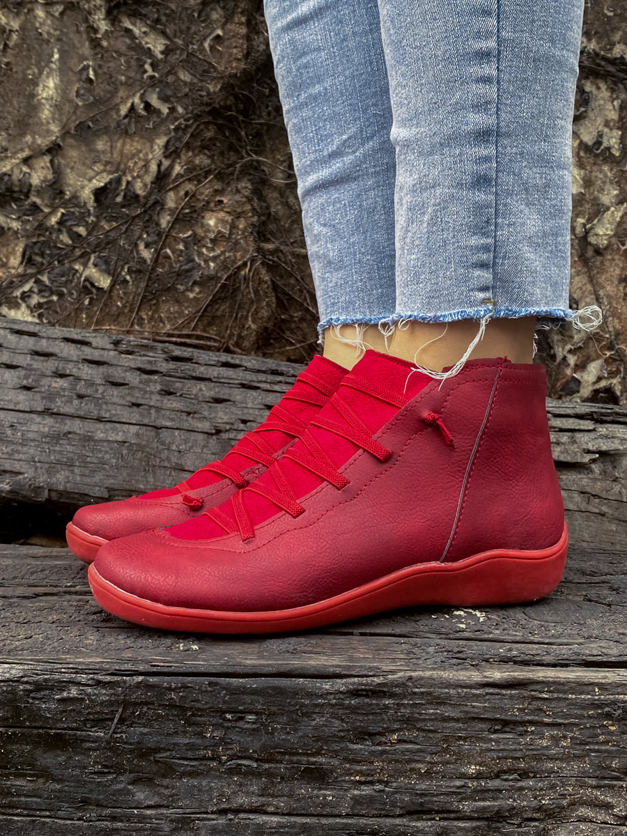 Classic Vintage Boots with a Flattering Fit