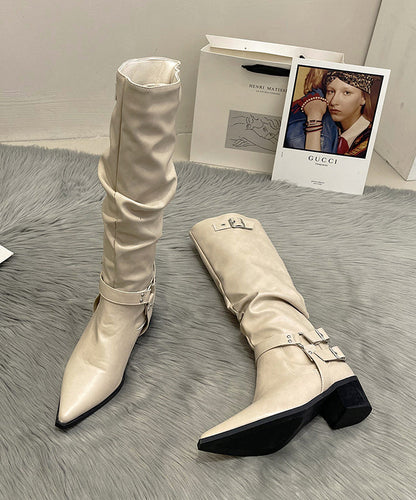 Well Tailored Boots with a Graceful Silhouette