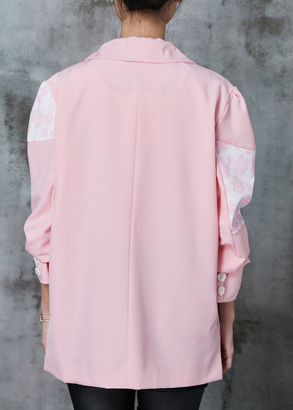 Well Tailored Coat with a Graceful Silhouette