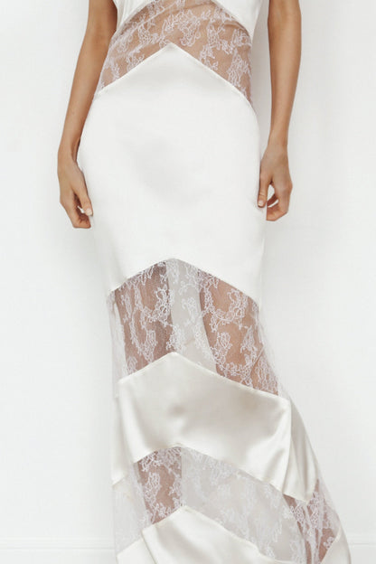 A Vintage Style Dress with Delicate Timeless Details