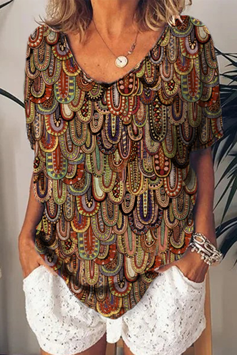 Well Tailored T-Shirt with a Graceful Silhouette