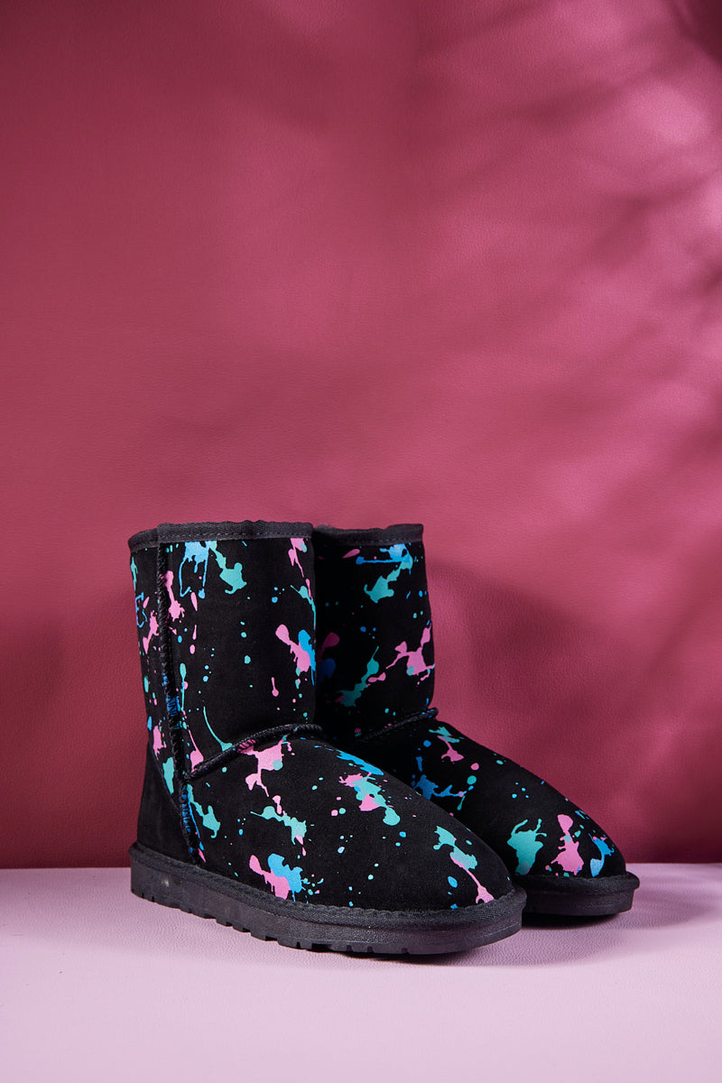 Classic Vintage Boots with a Flattering Fit