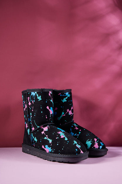 Classic Vintage Boots with a Flattering Fit