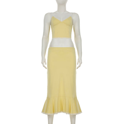 Sophisticated Garment with a Clean Classic Look