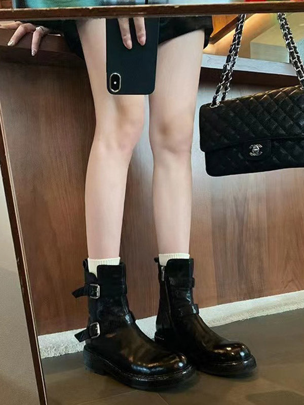 Well Tailored Boots with a Graceful Silhouette