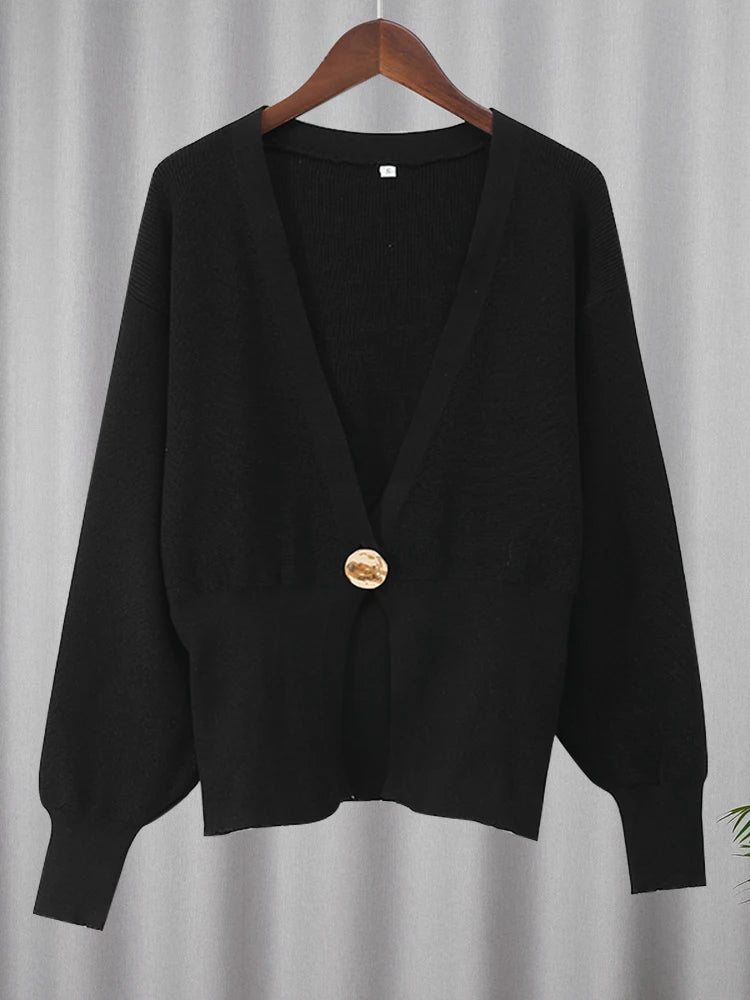 Gracefully Styled Cardigan for Any Occasion