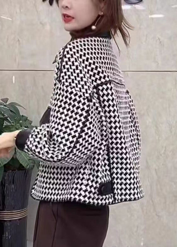 Classic Vintage & Enduringly Stylish Coat