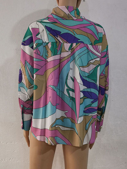 Well Tailored Blouse with a Graceful Silhouette