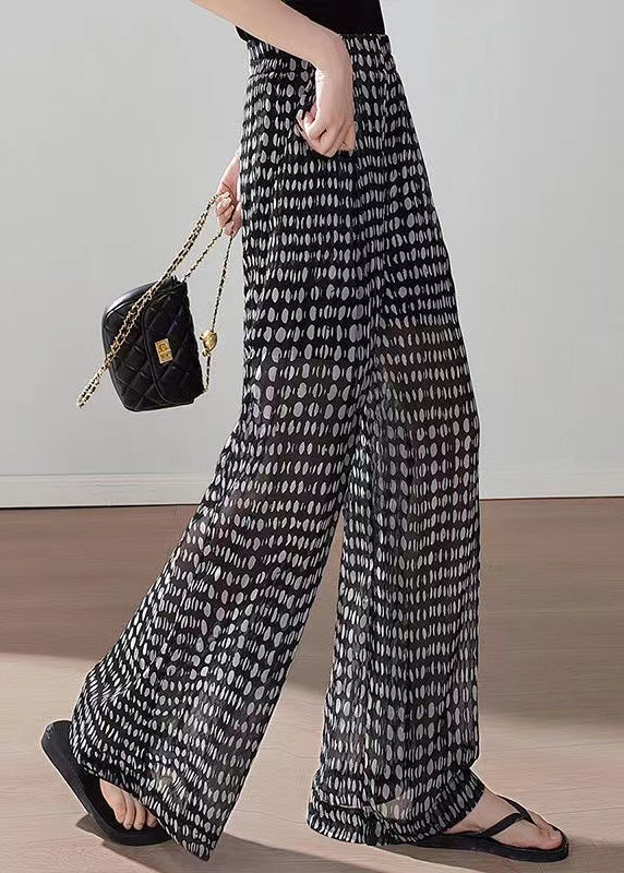 Classic Vintage Pants with a Flattering Fit