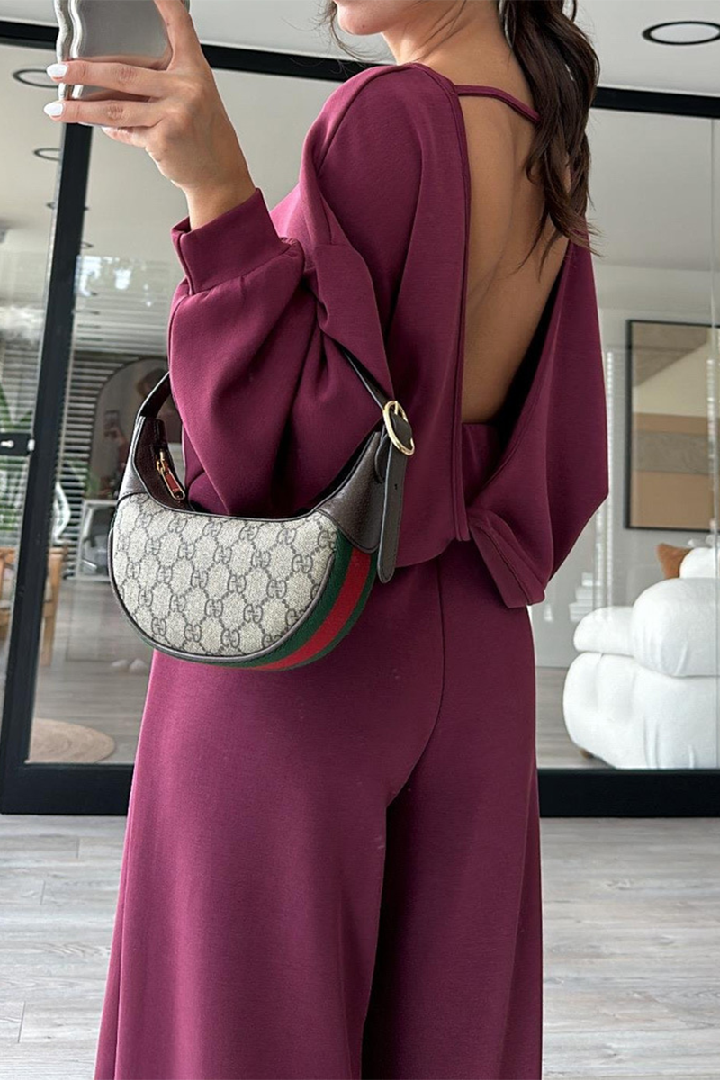 Effortlessly Elegant Garment with a Timeless Design