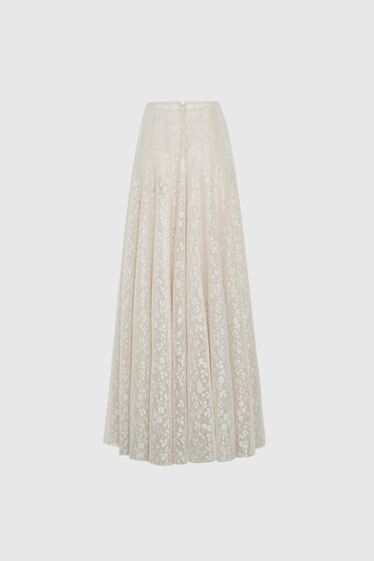 Beautifully Finished Garment in a Timeless Design