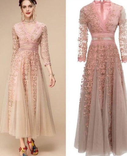 Classic Vintage & Enduringly Stylish Dress