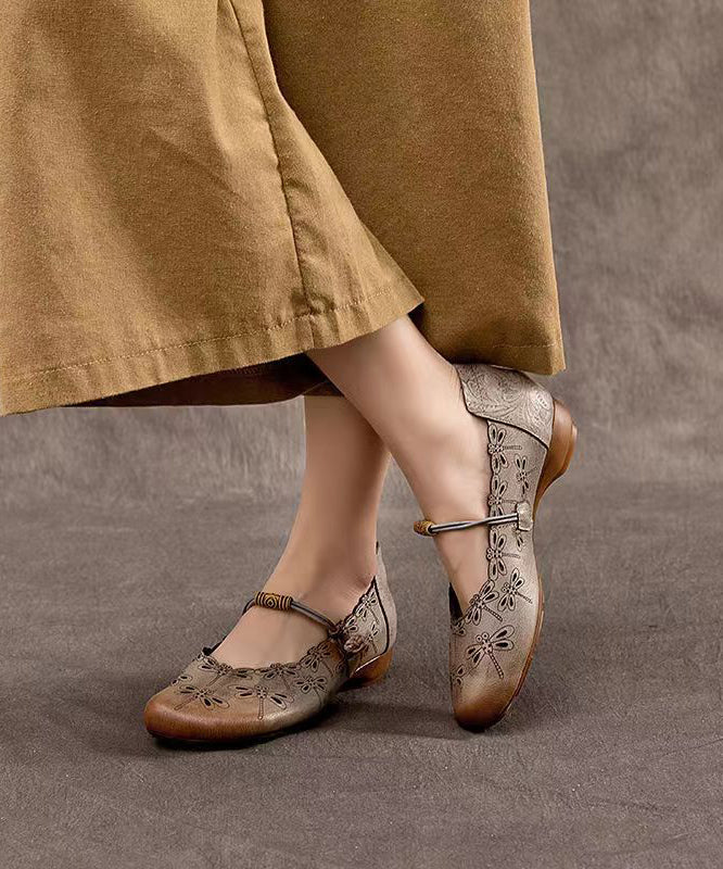 Classic Vintage Shoes with a Flattering Fit