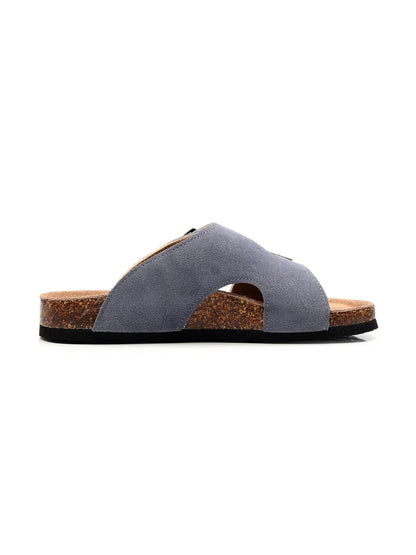 Well Tailored Sandals with a Graceful Silhouette