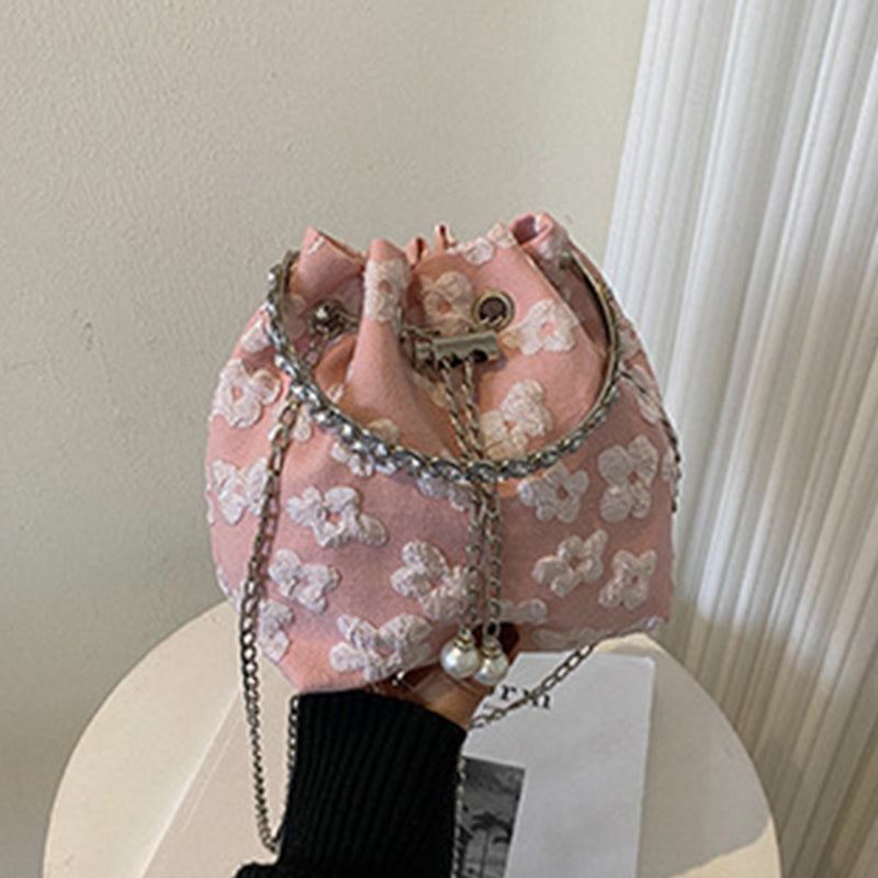 Effortlessly Elegant Bag with a Timeless Design