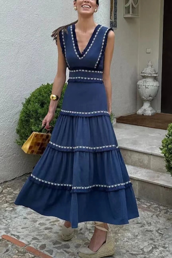 Gracefully Styled Dress for Any Occasion