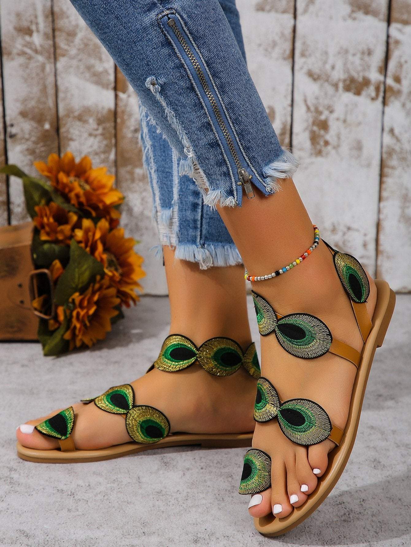 Elegantly Styled Sandals for Everyday Wear