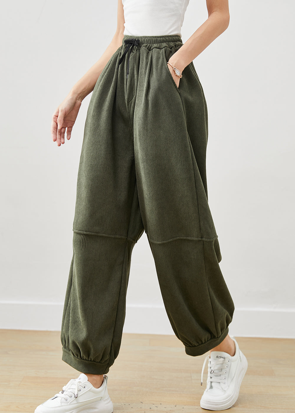 Gracefully Styled Pants for Any Occasion