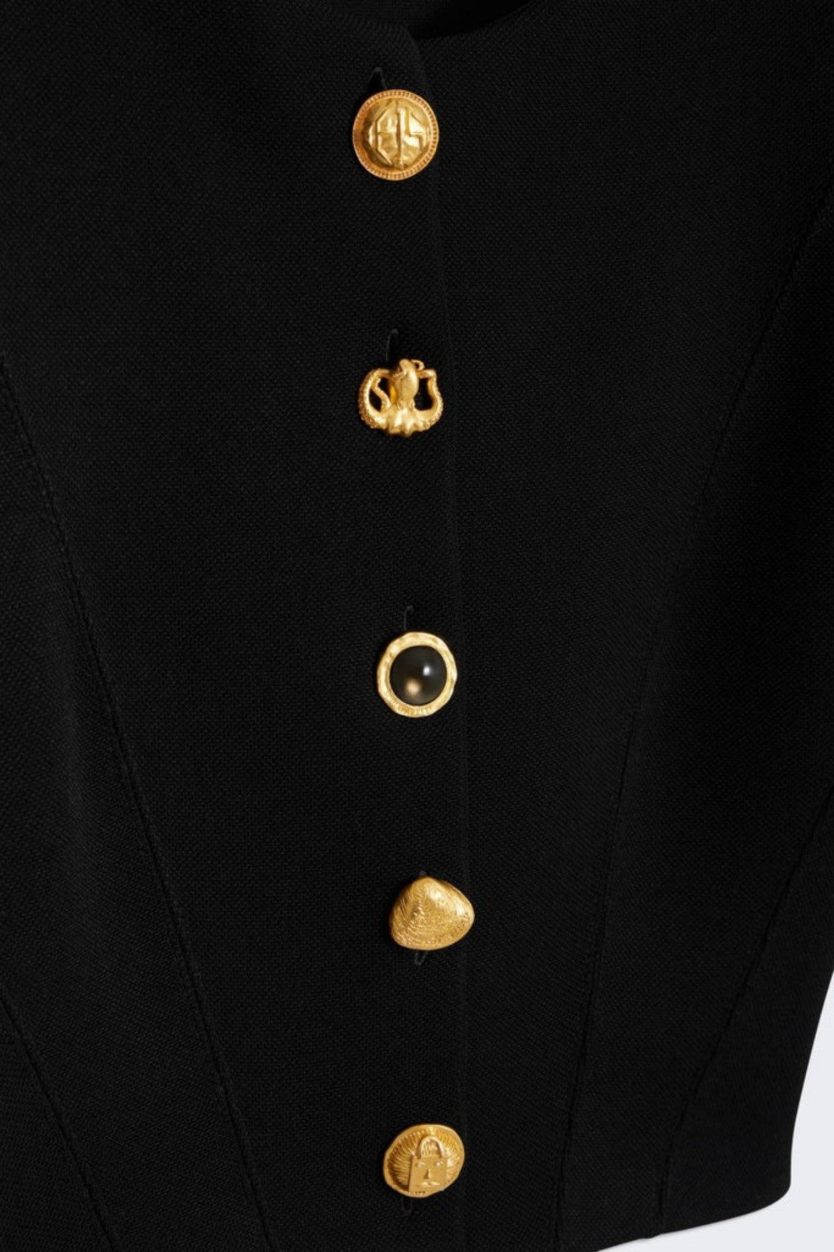 Effortlessly Elegant Top with a Timeless Design