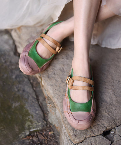 Classic Vintage Shoes with a Flattering Fit