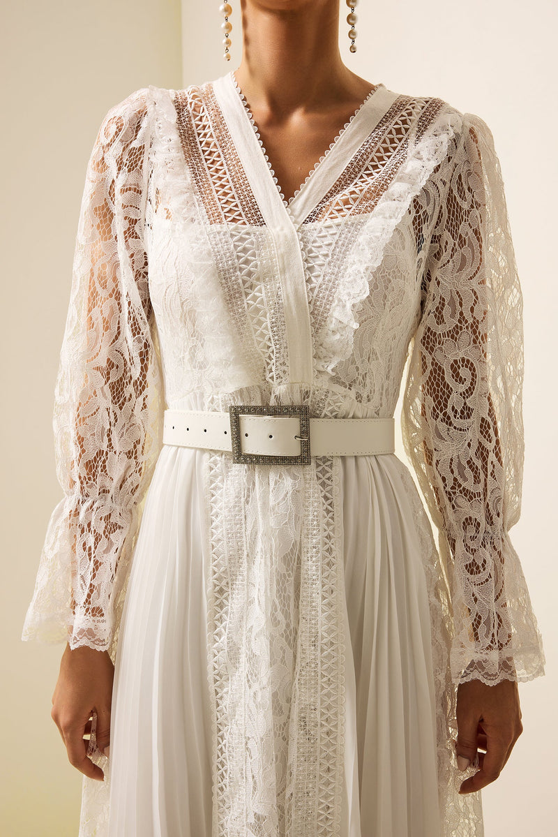 A Vintage Style Dress with Delicate Timeless Details