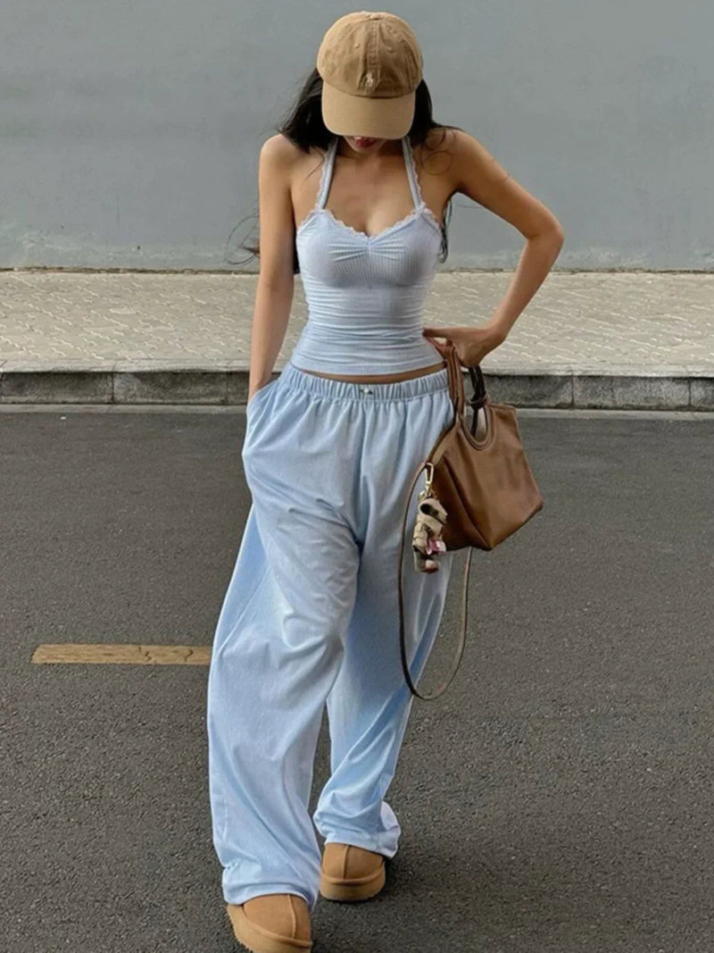 Classic Vintage Pants with a Flattering Fit