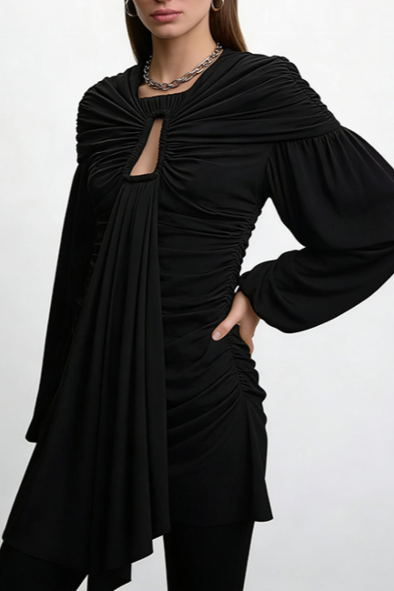 Well Tailored Dress with a Graceful Silhouette