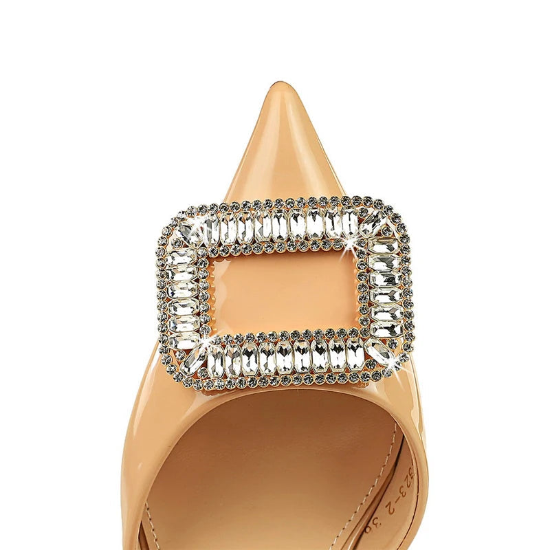 Well Tailored Sandals with a Graceful Silhouette