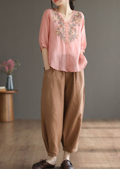 Well Tailored Top with a Graceful Silhouette