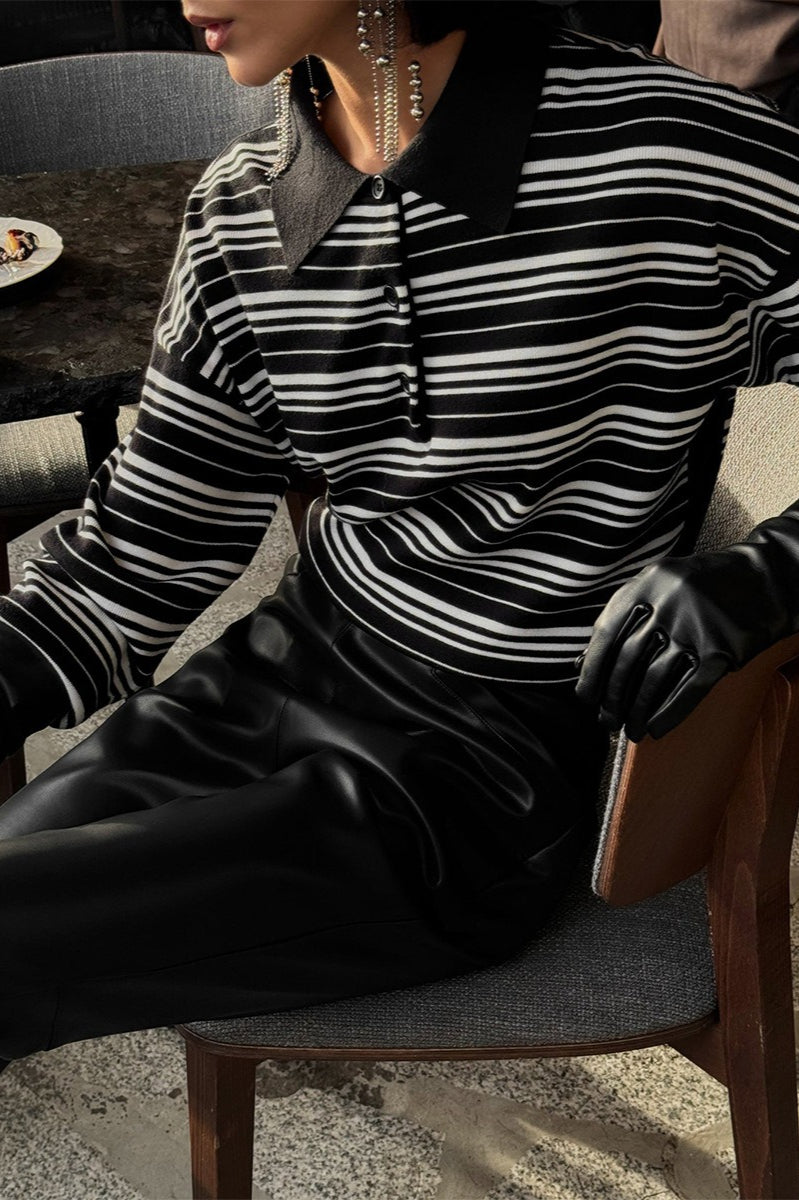 Effortlessly Elegant Sweater with a Timeless Design