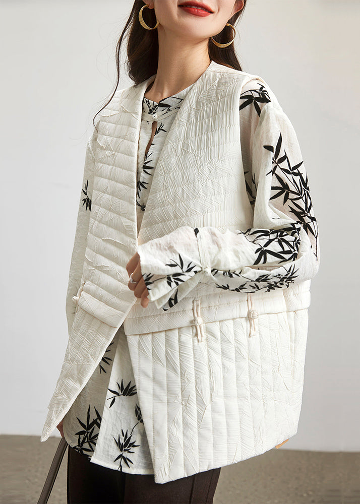 Gracefully Styled Coat for Any Occasion