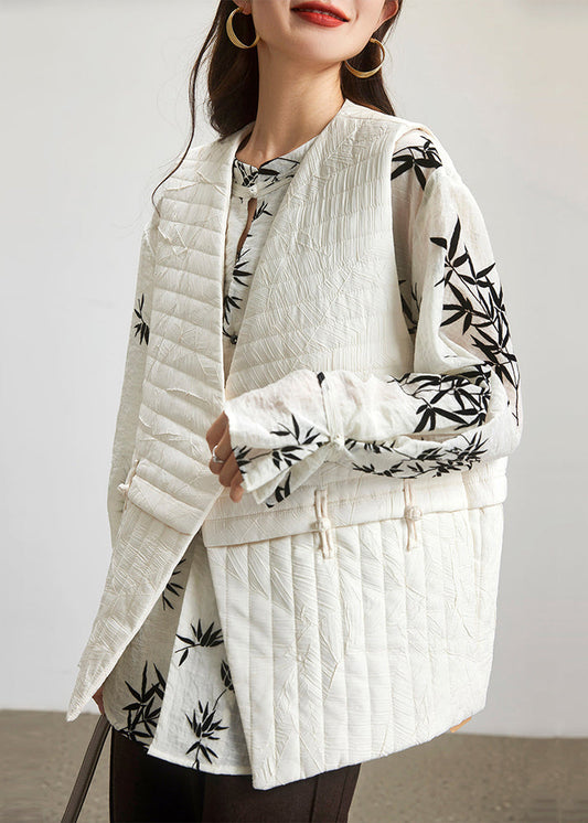Gracefully Styled Coat for Any Occasion