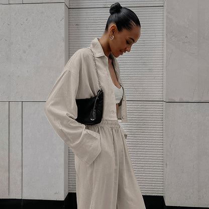 Well Tailored Trousers with a Graceful Silhouette