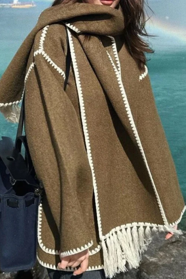 Effortlessly Elegant Coat with a Timeless Design