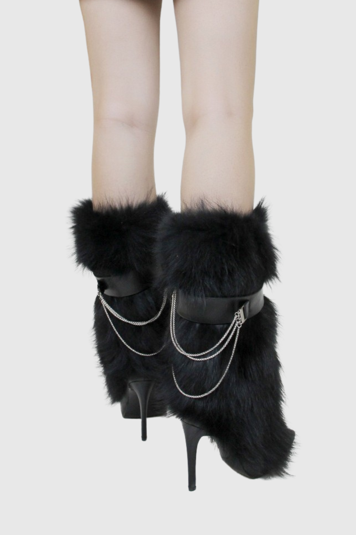 Beautifully Finished Boots in a Timeless Design