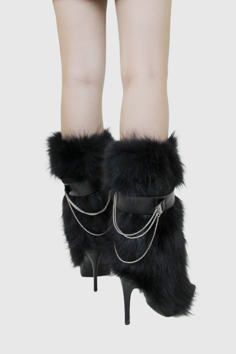 Beautifully Finished Boots in a Timeless Design