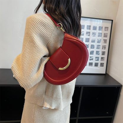 Beautifully Crafted Bag in a Classic Style