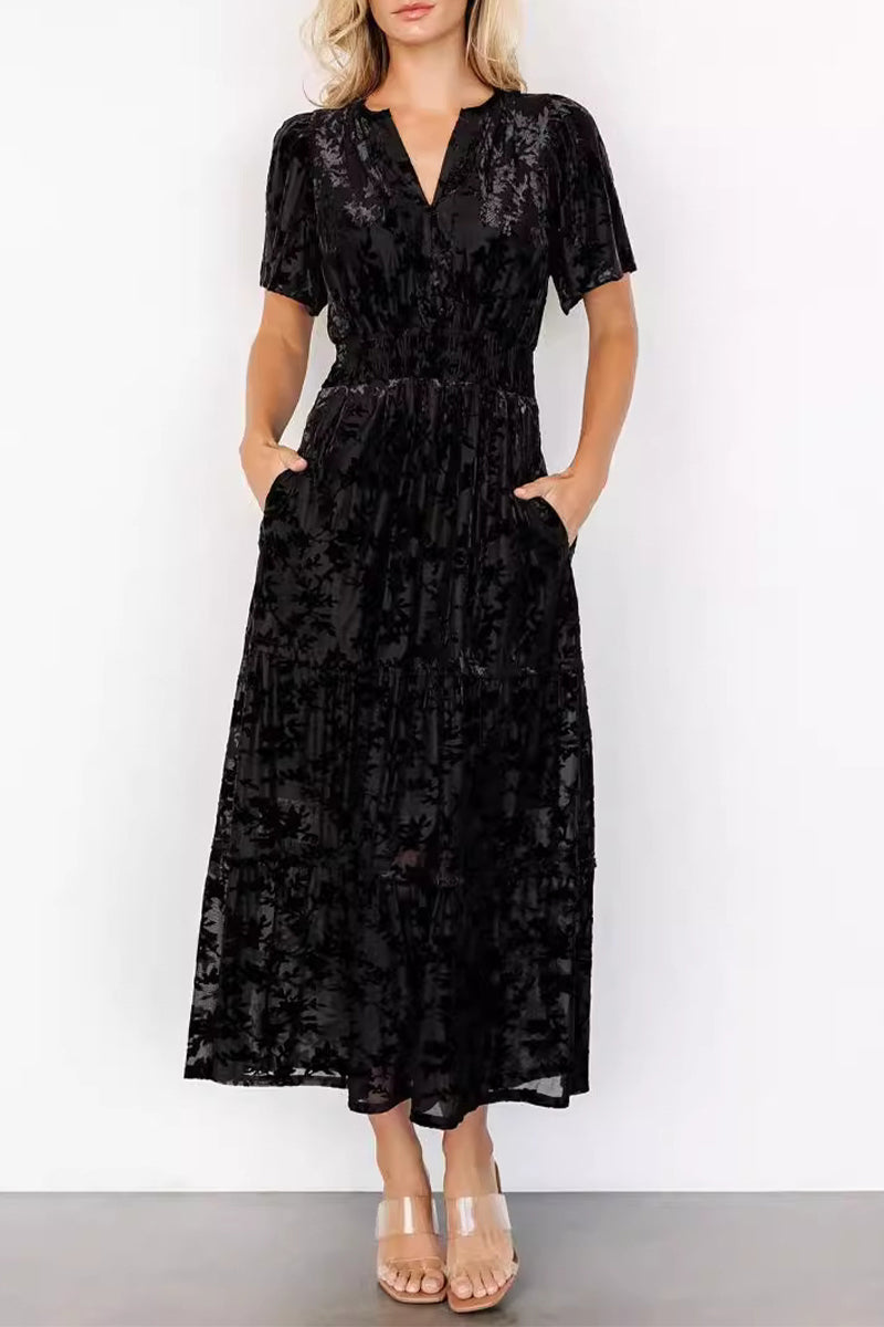 Well Tailored Dress with a Graceful Silhouette