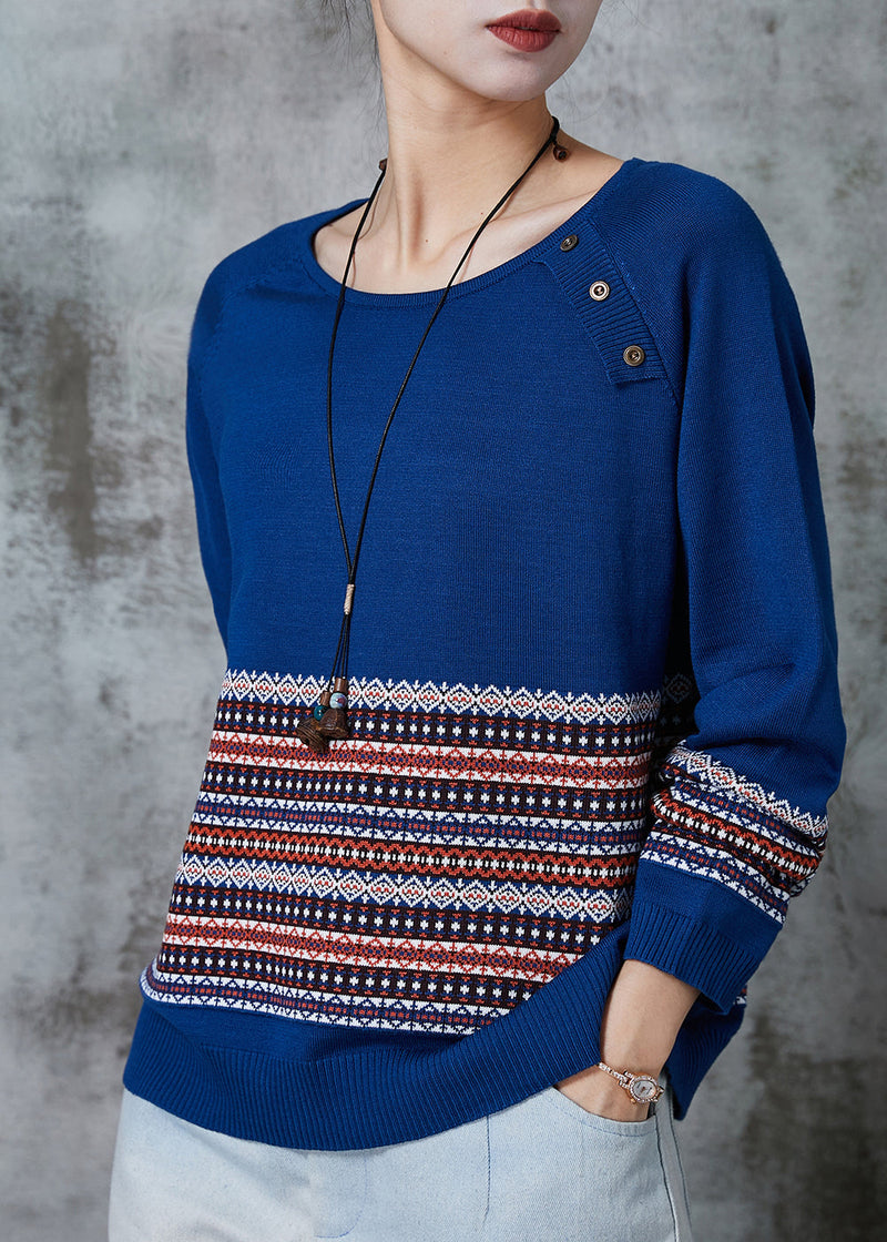 Effortlessly Elegant Sweater with a Timeless Design