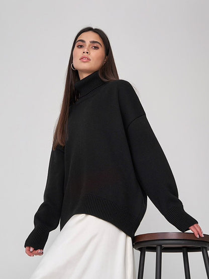 Effortlessly Elegant Sweater with a Timeless Design