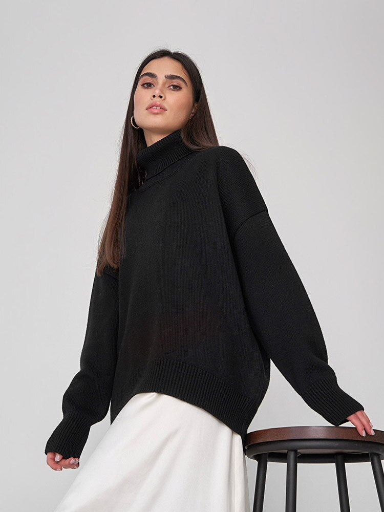 Effortlessly Elegant Sweater with a Timeless Design