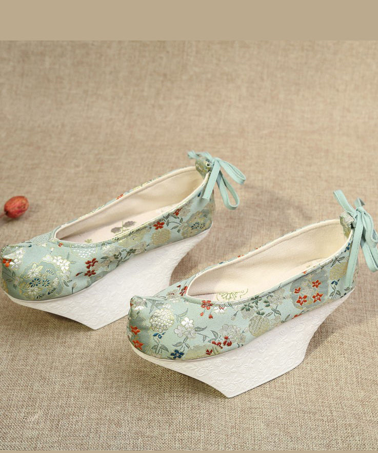 Elegantly Styled Heels for Everyday Wear