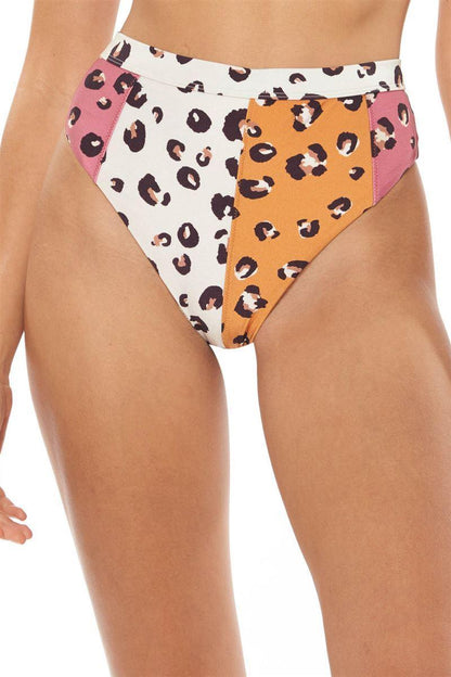 Polished Bikini with an Effortless Classic Look