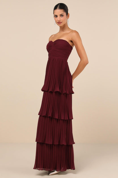 Gracefully Styled Dress for Any Occasion