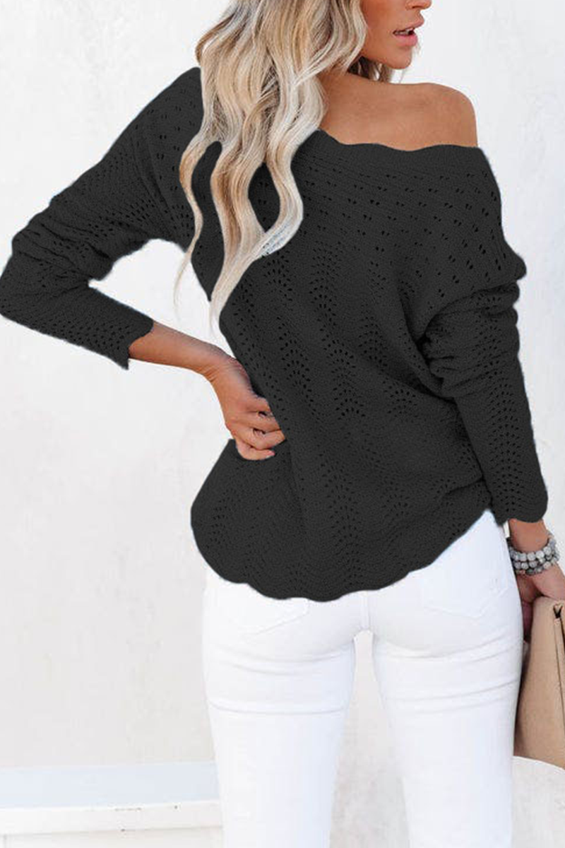 Effortlessly Elegant Sweater with a Timeless Design
